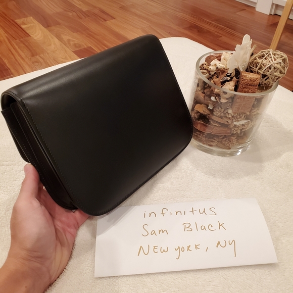 Brand New Celine Classic Box Bag Medium Black w. Gold Hardware with Tags - Picture 8 of 11